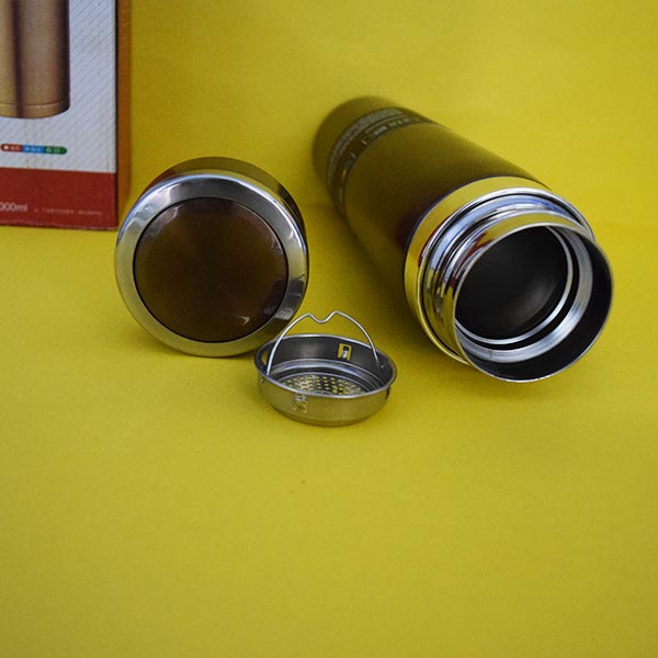 Stainless Steel Water Bottle/ Hot And Cold Thermos Flask Water Bottle. (Price for 1 piece)