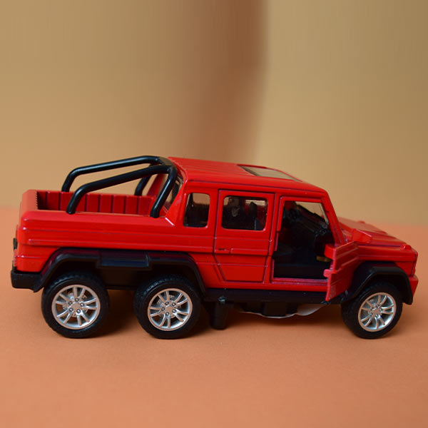 Super Hot Diecast Model Hot Metal Jeep Car with Openable Doors and Pull Back Function (Price for 1 piece)