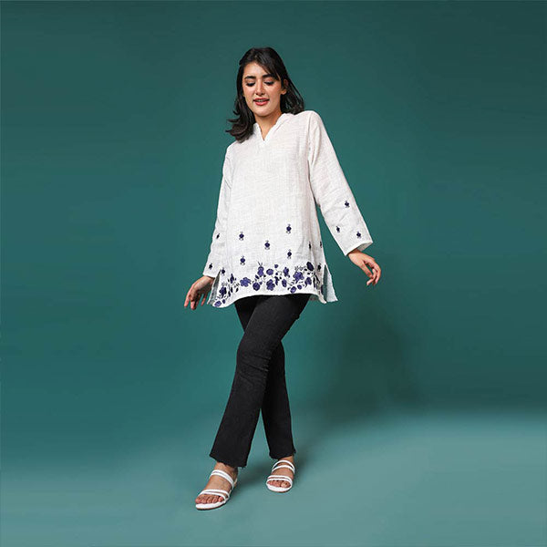 Seashell White Embroidered Shirt Relaxed Comfort Fit (Women) Small, Medium, Large
