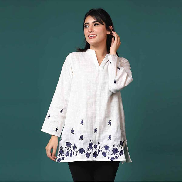 Seashell White Embroidered Shirt Relaxed Comfort Fit (Women) Small, Medium, Large