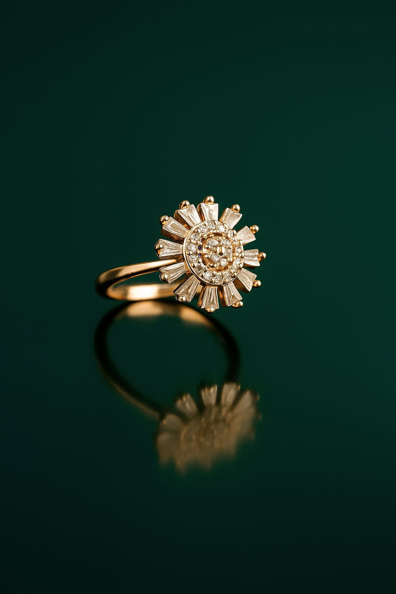 Golden Spin Ring