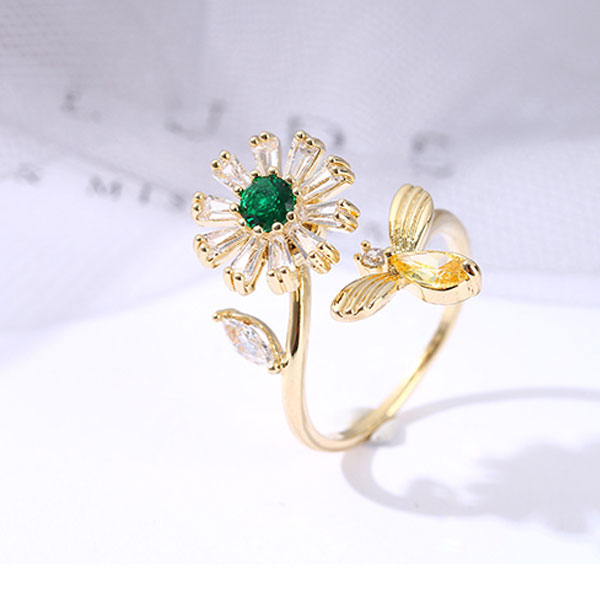 Fresh Style Green Flower Ring
