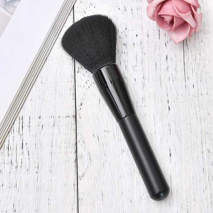 High Quality Face Powder/Blush Brush - Make Up Brush For Womens 