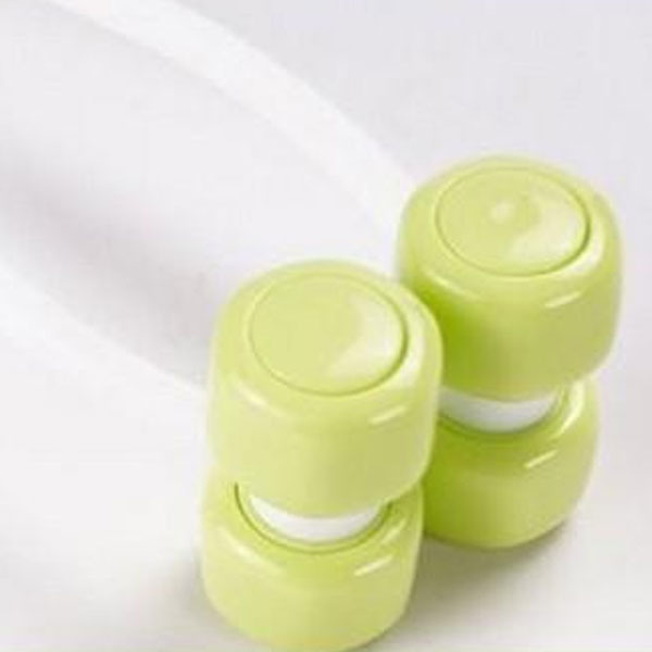 Rolling-Type Facial Relaxation Anti-Wrinkle Massager ? Green