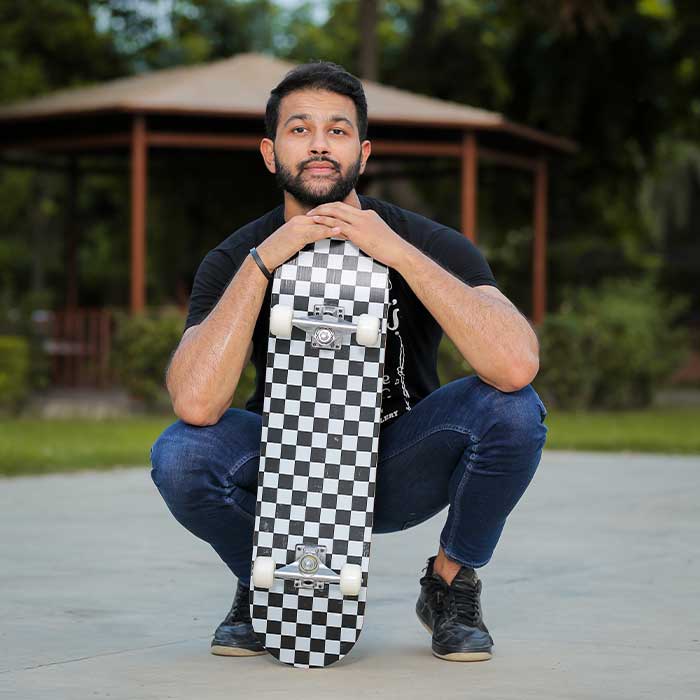 Chess 31 Inch Professional Skateboard With Grip Tape