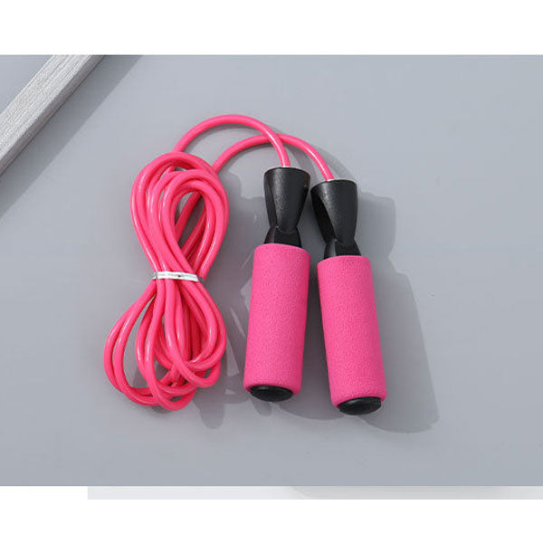 Skipping rope with bearings 