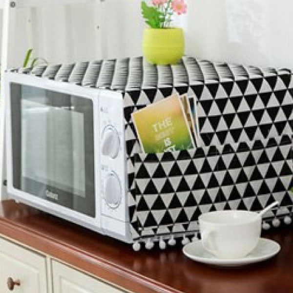 Simple Style Triangle Pattern Dust-Proof Top Cover for Refrigerator (Black&White)